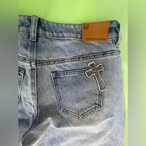 CHROME CROSS JEANS  LOW RISE Light Blue NEW WITH TAGS 
SIZE 3 JUNIORS